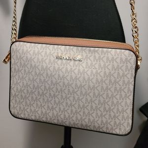NWOT Michael Kors Jet Set Crossbody